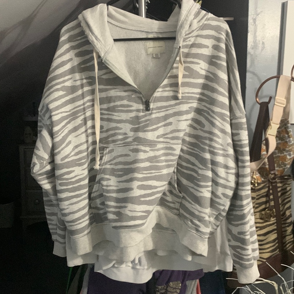 American Eagle zebra print half zip up hoody size small